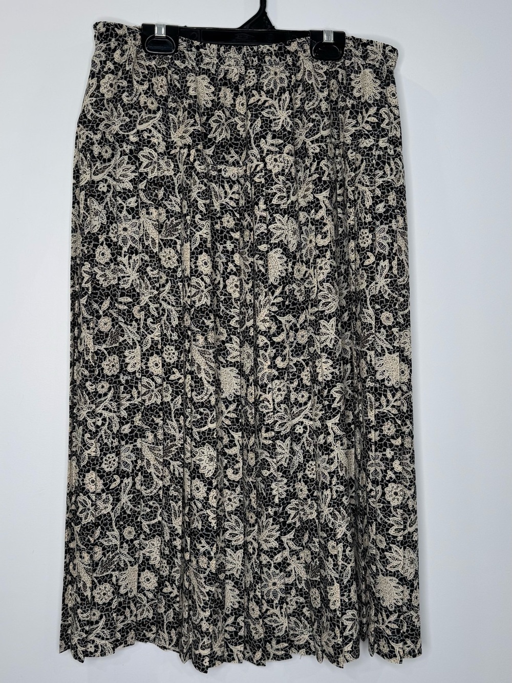 Vintage elastic waist Black Cream Floral Pleated Midi Skirt romantic